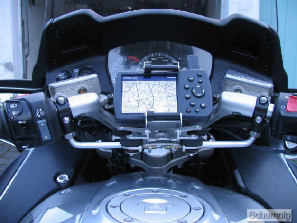 GPS-Halterung an STX1300 – Archivabbildung 2